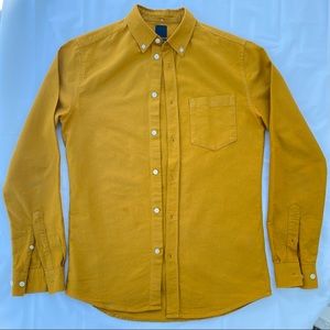 Men’s H&M button down shirt 👕